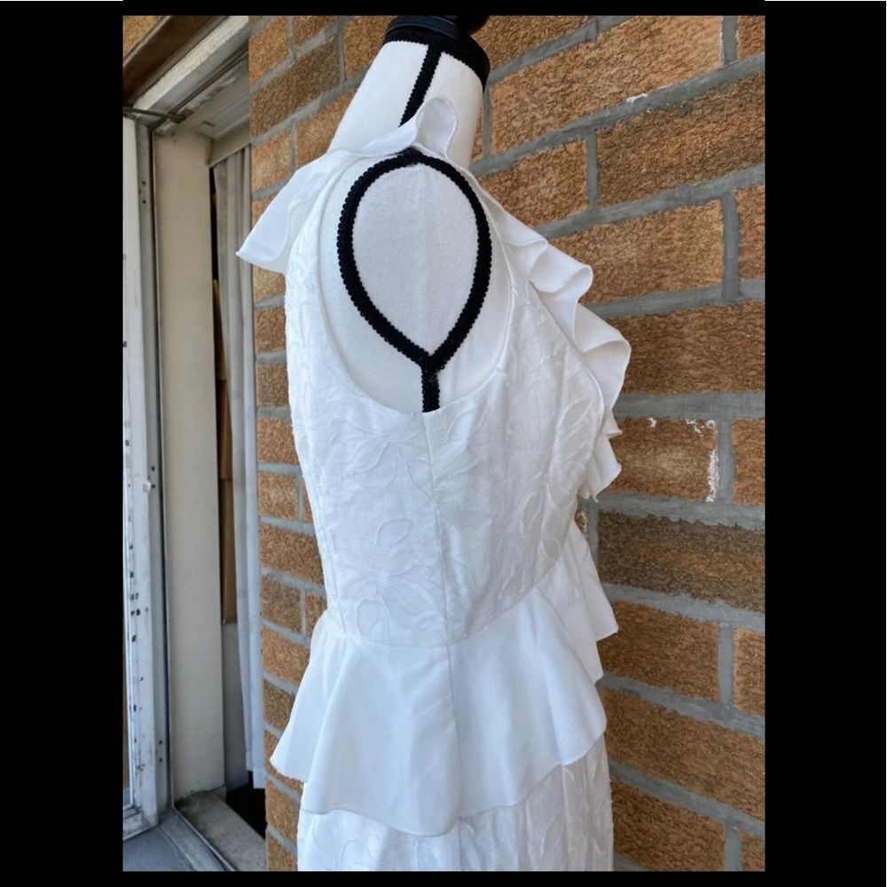 Finders keepers Kindred White Asymmetric midi - Picture 8 of 12